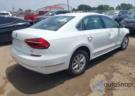 2017 Volkswagen Passat 1.8T S z USA, uszkodzony, nr VIN 1VWAT7A39HC006898